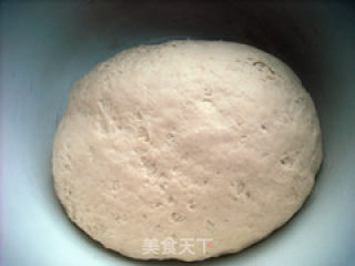 白菜胡萝卜姬松茸肉馅水煮饺子的做法步骤：10