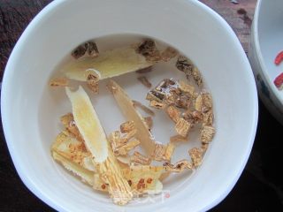 参芪田七红枣乌鸡汤的做法步骤：4