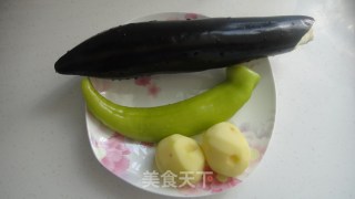 土豆炖茄子的做法步骤：1