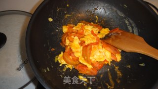 西红柿炒鸡蛋的做法步骤：5