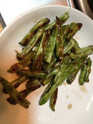 酱茄子炒四季豆下饭菜的做法步骤：3