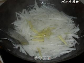 椒盐白萝卜丝的做法步骤：4