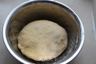 南瓜火腿肠卷的做法步骤：4