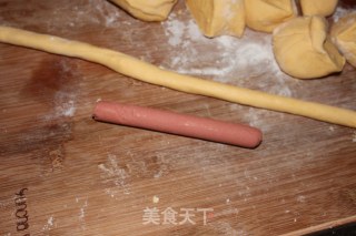 南瓜火腿肠卷的做法步骤：6