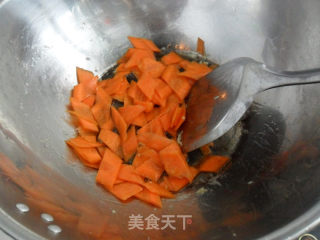 胡萝卜炒鸡蛋的做法步骤：4