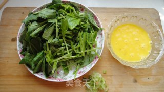 美味菠菜鸡蛋汤的做法步骤：1