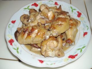 香菇红烧鸡翅的做法步骤：6