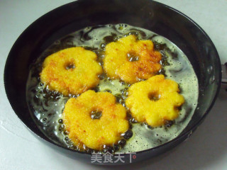 花形菠萝圈的做法步骤：6