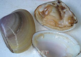 海蚌蒸蛋的做法步骤：1