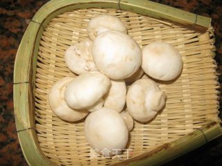 原味鲜菌煲的做法步骤：3