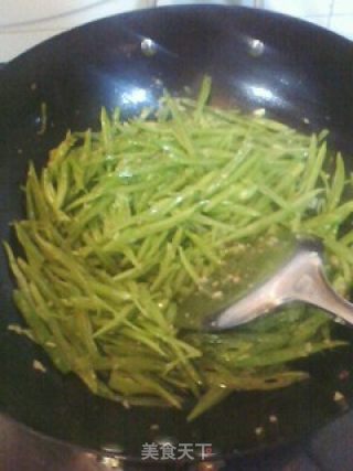 蒜香豆角的做法步骤：5