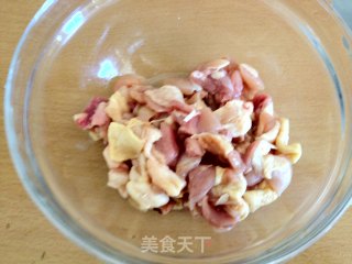 辣子鸡丁的做法步骤：3