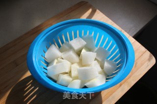 番茄萝卜炖牛腩的做法步骤：2
