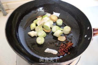 番茄萝卜炖牛腩的做法步骤：7