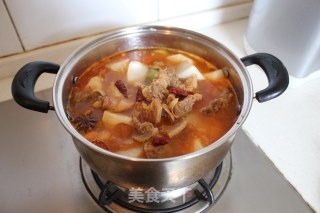 番茄萝卜炖牛腩的做法步骤：10