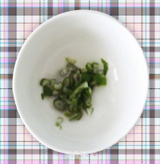蒜蓉粉丝蒸大虾的做法步骤：5