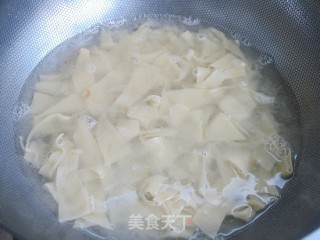 汤汤水水的滋润——南瓜汤面片的做法步骤：11