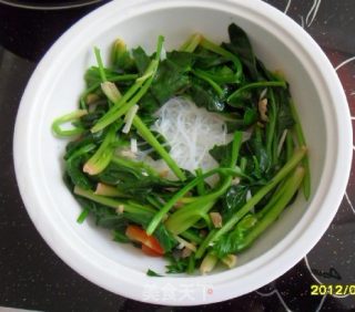 菠菜粉丝汤的做法步骤：8