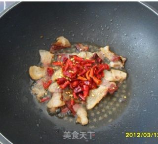 小炒蒜苔的做法步骤：3