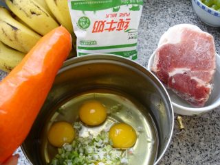 蛋饼的做法步骤：1