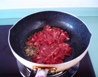 腐乳爆肉的做法步骤：6