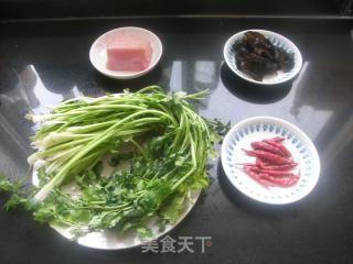 （四菜一汤）米炒牛肉的做法步骤：1