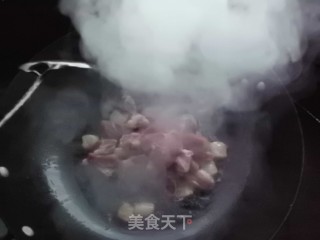 家常菜--胡萝卜烧肉的做法步骤：3