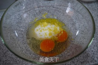 柠香玛德琳的做法步骤：1