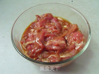 葱爆羊肉的做法步骤：3