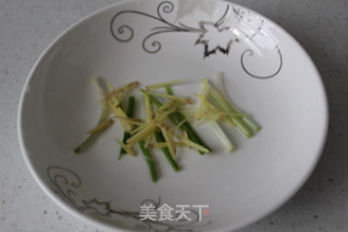 豆豉蒸鲈鱼 新鲜美味，营养丰富的做法步骤：4