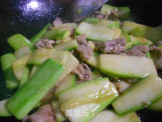 西葫芦炒肉片的做法步骤：5