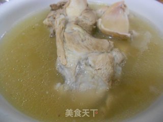 骨头墨鱼汤的做法步骤：6