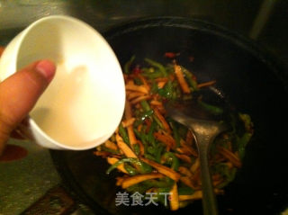 双椒豆干的做法步骤：9