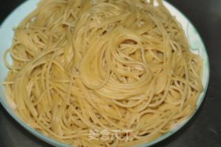 蕃茄肉沫意粉的做法步骤：2