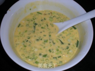 葱花鸡蛋饼的做法步骤：8