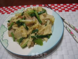 餐桌小炒菜--冬笋炒肉片的做法步骤：5