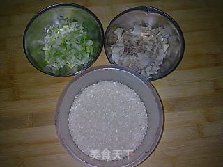 鲍鱼粥的做法步骤：1