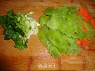 炒莴苣的做法步骤：2