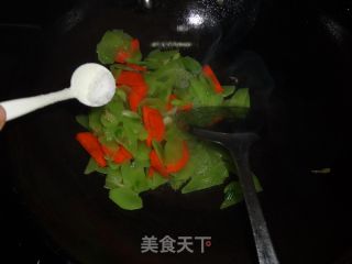 炒莴苣的做法步骤：5