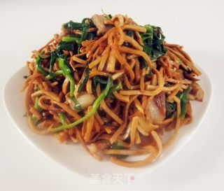 豆腐丝炒韭菜的做法步骤：9