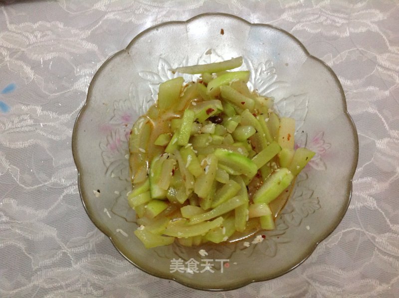 翡翠绿---美味西瓜皮泡菜的做法