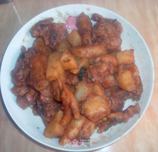 土豆炒鸡腿的做法步骤：9