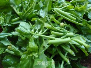 炝炒油菜心的做法步骤：1