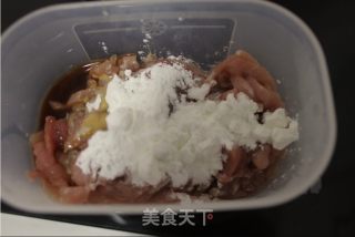 [花花菜]—鱼香肉丝的做法步骤：1
