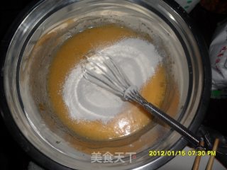 北海道戚风蛋糕的做法步骤：4