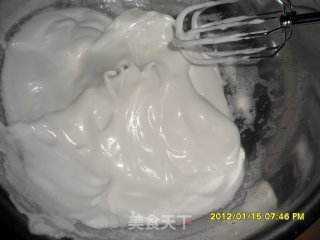 北海道戚风蛋糕的做法步骤：6