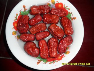 红枣红薯小米粥的做法步骤：1