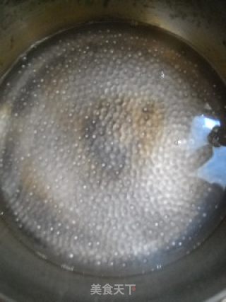 枸杞西米银耳羹的做法步骤：3