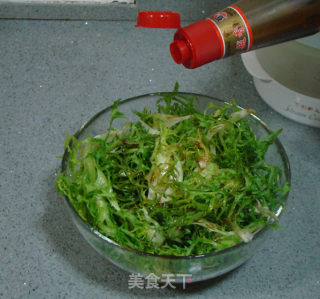 拌苦菊的做法步骤：4