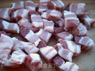 【香的流口水】——红烧肉&茄子的做法步骤：3